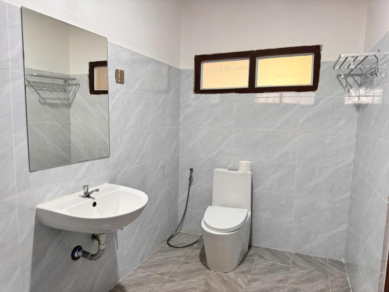Yula Hotel Thatluang Βιεντιάν Εξωτερικό φωτογραφία